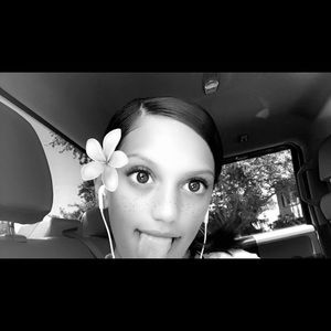 Meet your Posher, Keren